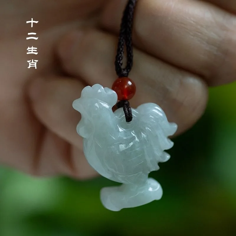 Necklaces - Naturalny szmaragd chiński trójwymiarowy zodiak naszyjnik