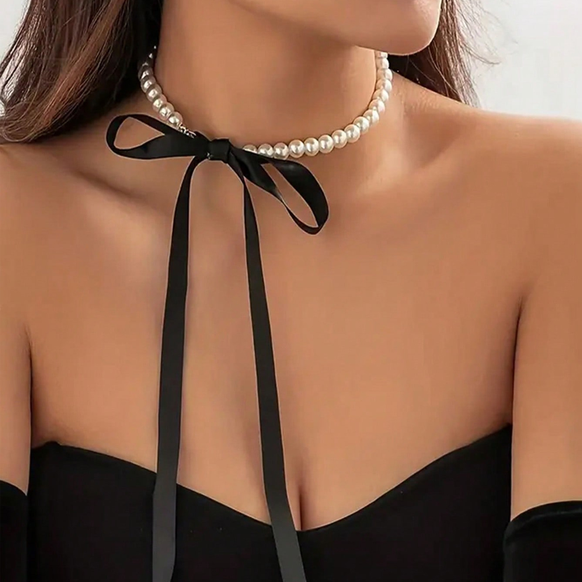 Necklaces - Eleganckie naszyjniki z imitacji pereł, biżuteria,