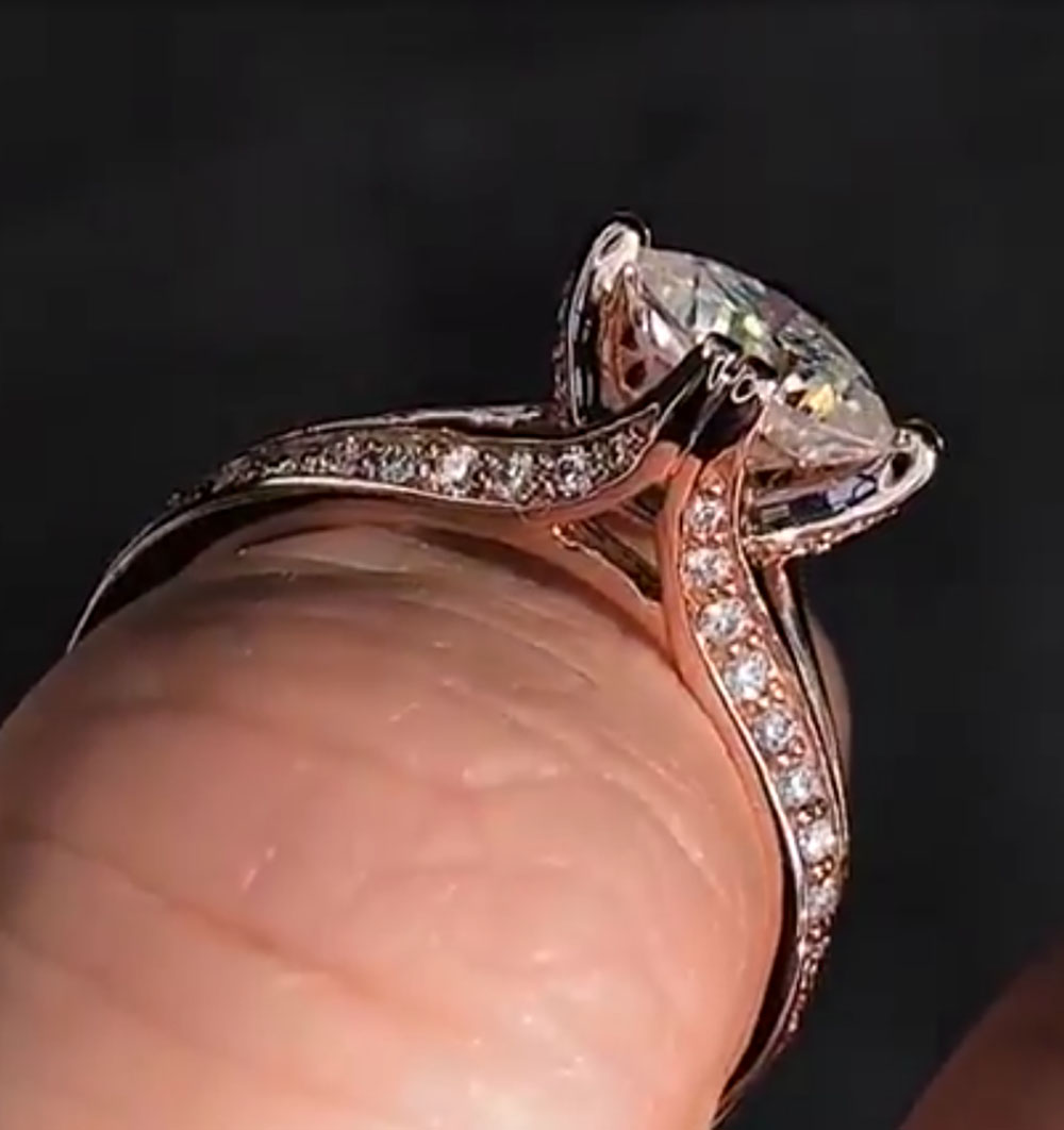 Niestandardowy pierścionek zar – Moissanite Engagement Ring 1 Carat recenzja i cena