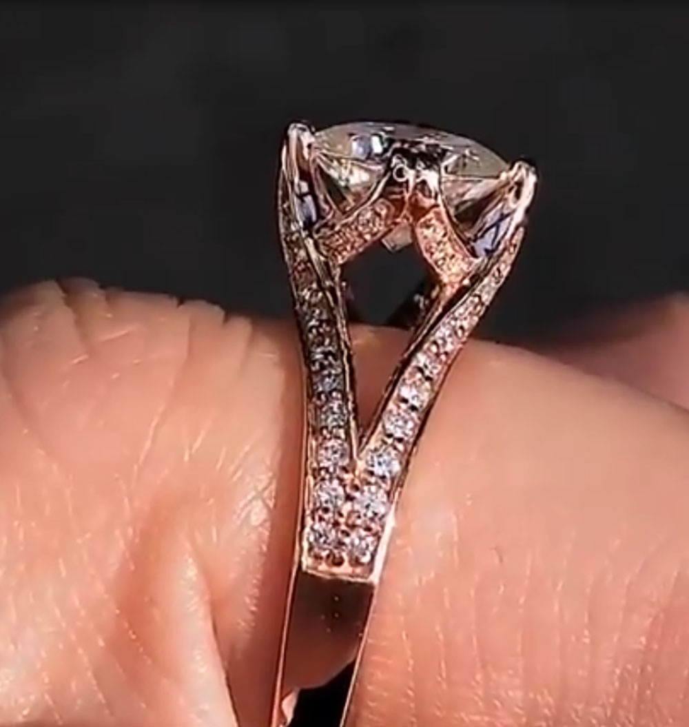 Niestandardowy pierścionek zar – Moissanite Engagement Ring 1 Carat recenzja i cena