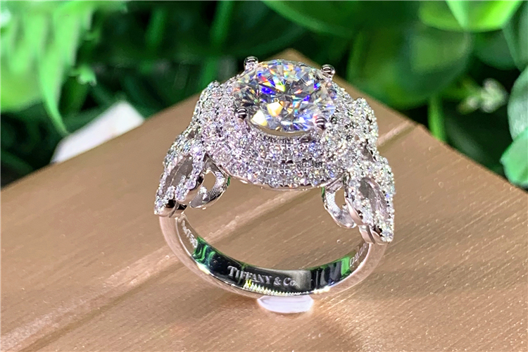 Pierścionek zaręczynowy damski – Moissanite Engagement Ring 1 Carat recenzja i cena
